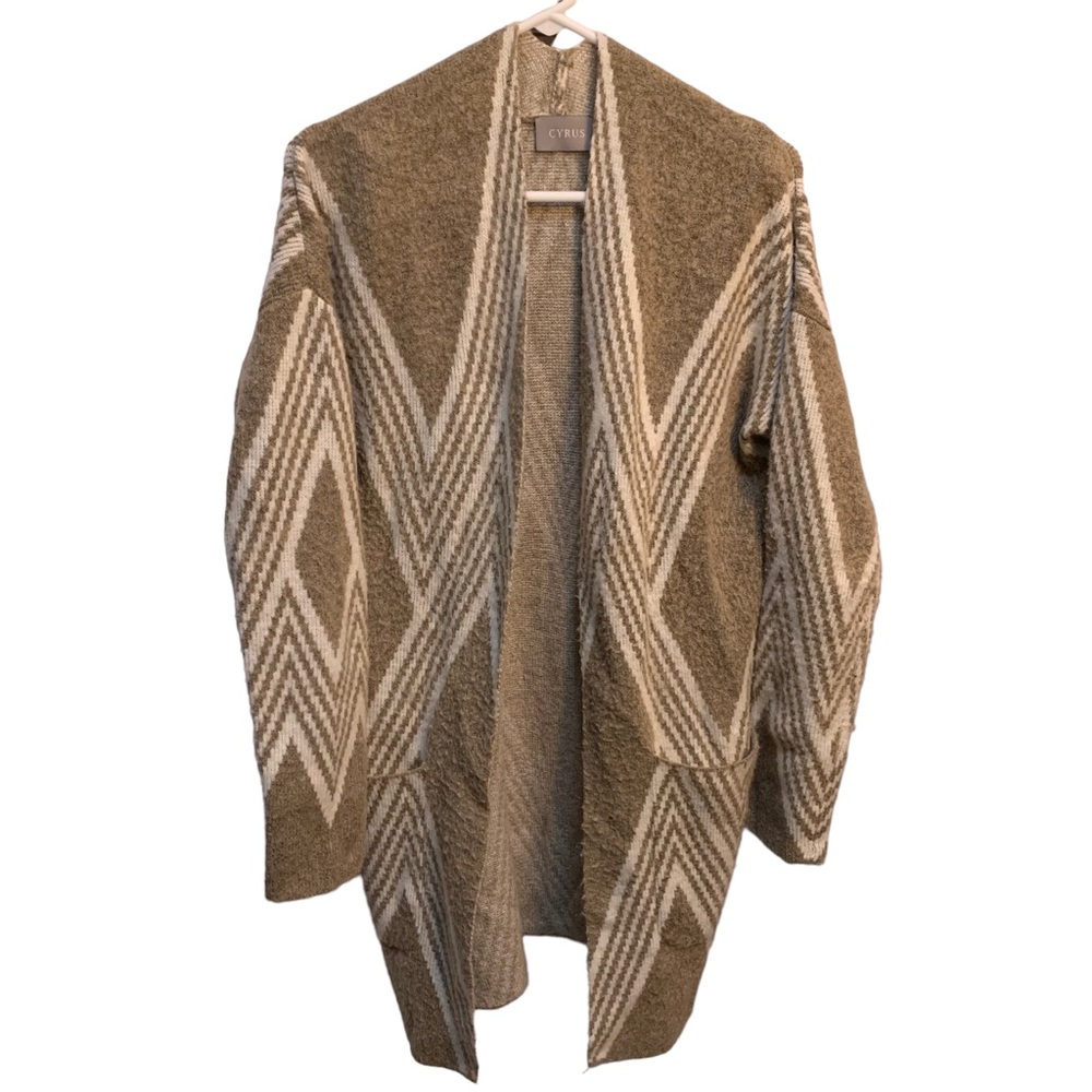 Cyrus Long Sleeve Cardigan Tan Brown Comfy Pocket Sweater Size Small